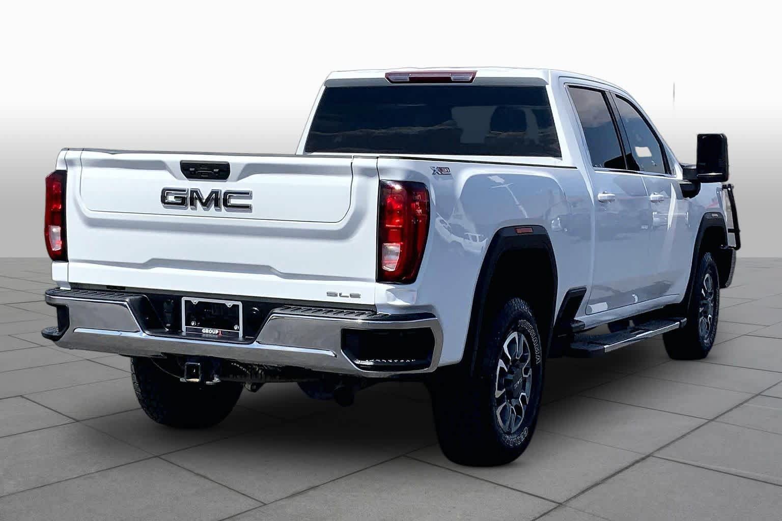 Used 2024 GMC Sierra 2500 SLE w/ SLE Value Package; AWD/4WD image 13