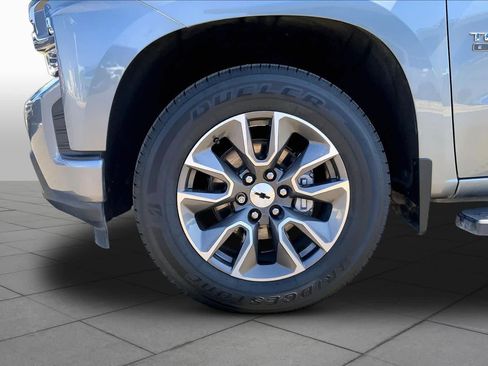 Used 2022 Chevrolet Silverado 1500 RST w/ Convenience Package II RWD image 11