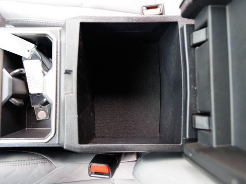 Used 2024 Toyota Tacoma SR5 image 30