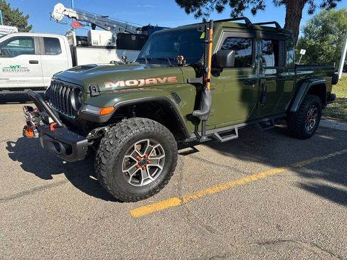 Used 2024 Jeep Gladiator Mojave AWD/4WD image 1