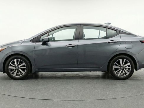 Used 2025 Nissan Versa SV image 5