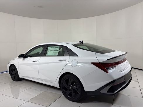 New 2026 Hyundai Elantra SEL Sport Premium w/ Cargo Package FWD image 3