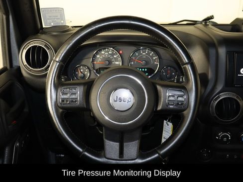 Used 2015 Jeep Wrangler Unlimited Sport w/ Quick Order Package 24S AWD/4WD image 7