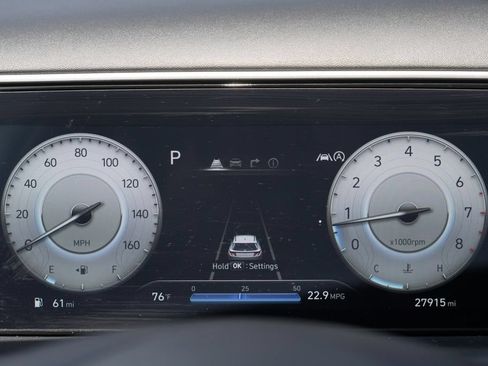 Certified 2024 Hyundai Tucson Limited AWD/4WD image 32