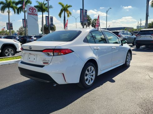 Used 2024 Toyota Corolla LE image 12