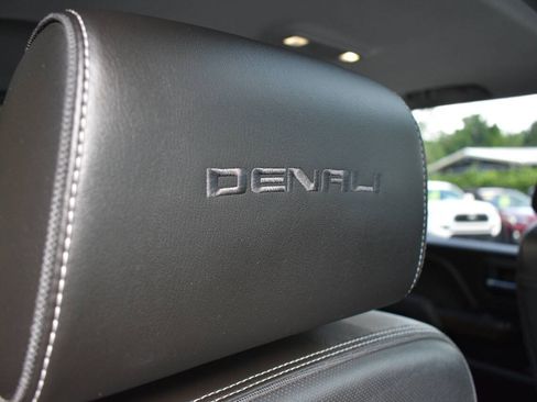 Used 2019 GMC Sierra 2500 Denali w/ Duramax Plus Package AWD/4WD image 20