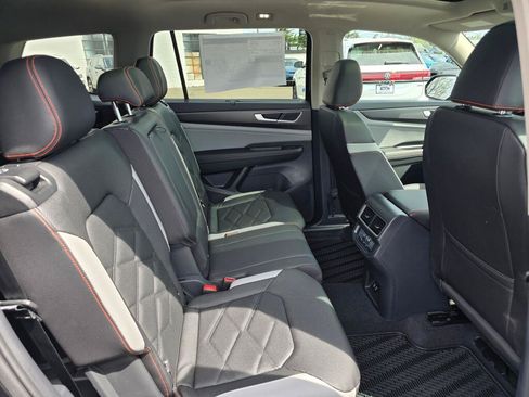 New 2026 Volkswagen Atlas Peak Edition AWD/4WD image 38