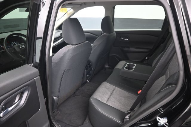Used 2026 Nissan Rogue SV FWD image 10