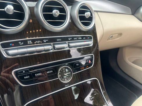 Used 2016 Mercedes-Benz C 300 4MATIC Sedan image 20