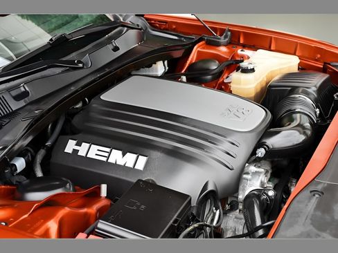 Used 2020 Dodge Charger R/T w/ Plus Group RWD image 24