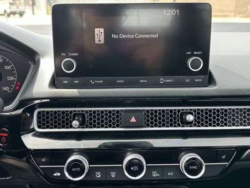 Used 2025 Honda Civic Sport image 17