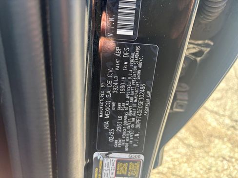 Used 2025 Kia K4 LXS image 28