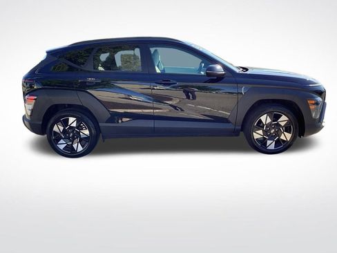 Used 2025 Hyundai Kona SEL FWD image 12