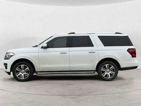 Used 2022 Ford Expedition Max Limited AWD/4WD image 2