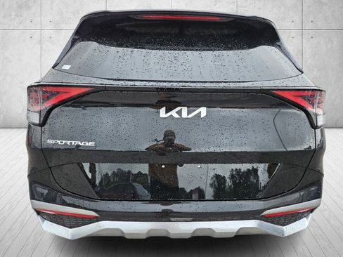 New 2025 Kia Sportage SX FWD image 5