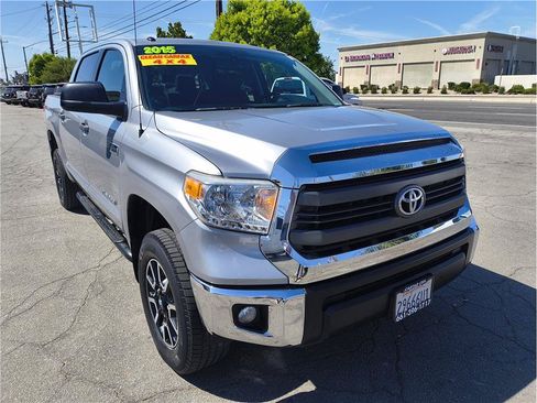 Used 2015 Toyota Tundra SR5 w/ TRD Off Road Package AWD/4WD image 3