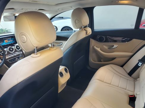 Used 2019 Mercedes-Benz C 300 Sedan image 12