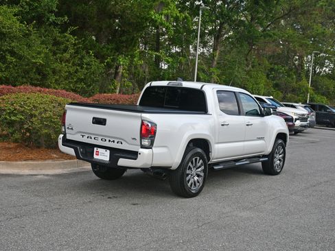 Certified 2023 Toyota Tacoma Limited AWD/4WD image 4