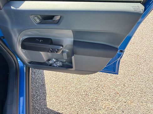 New 2025 Ford Maverick XL image 14