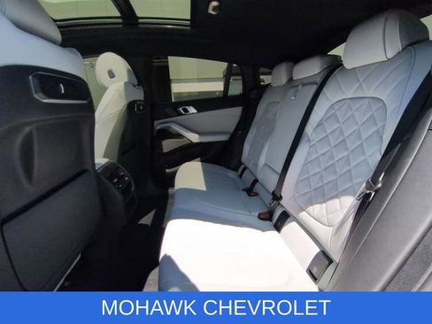 Used 2026 BMW X6 xDrive40i w/ Premium Package AWD/4WD image 27
