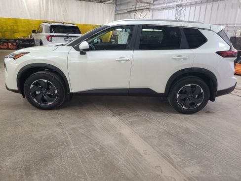 New 2026 Nissan Rogue SV w/ SV Premium Package image 2