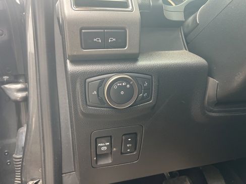 Used 2019 Ford F150 Raptor w/ Equipment Group 802A Luxury image 14