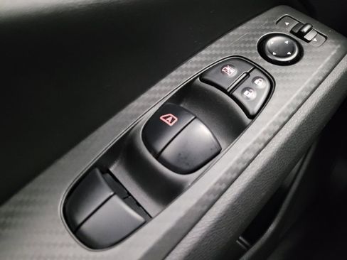 Used 2024 Nissan Altima 2.5 SV image 27