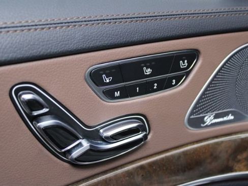 Used 2015 Mercedes-Benz S 550 4MATIC image 11