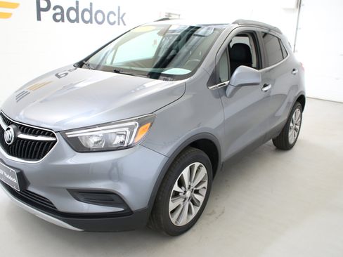 Used 2020 Buick Encore Preferred image 3