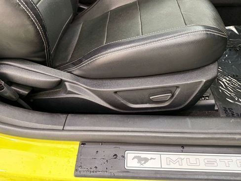 Used 2021 Ford Mustang GT Premium image 15