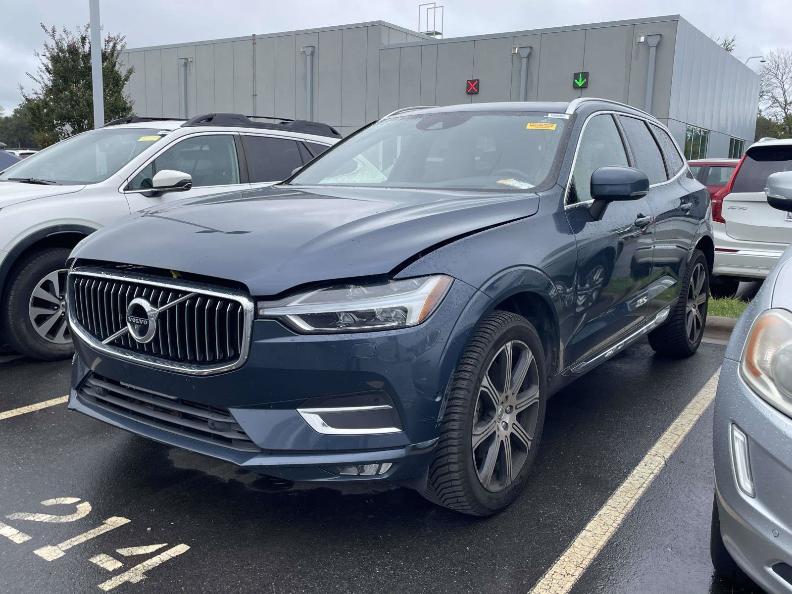 Used 2019 Volvo XC60 T6 Inscription w/ Protection Package Premier AWD/4WD image 2
