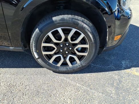 Used 2023 Ford Maverick Lariat w/ Lariat Luxury Package image 7