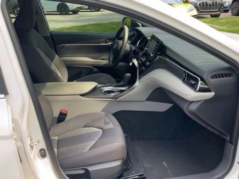 Used 2023 Toyota Camry LE image 11