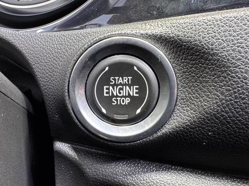 Used 2021 Buick Encore GX Select w/ Advanced Technology Package FWD image 29