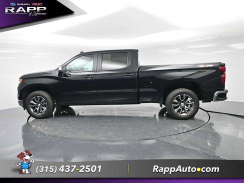 Used 2023 Chevrolet Silverado 1500 LT w/ Leather Package AWD/4WD image 4