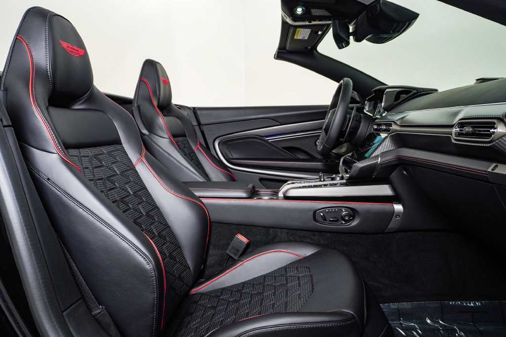 Used 2026 Aston Martin Vanquish Convertible RWD image 20