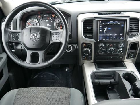 Used 2018 RAM 1500 Big Horn image 16