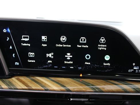 Used 2021 Cadillac Escalade Premium Luxury Platinum w/ Heavy-Duty Trailer Package image 56