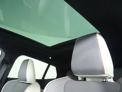 Used 2025 BMW X2 M35i image 12