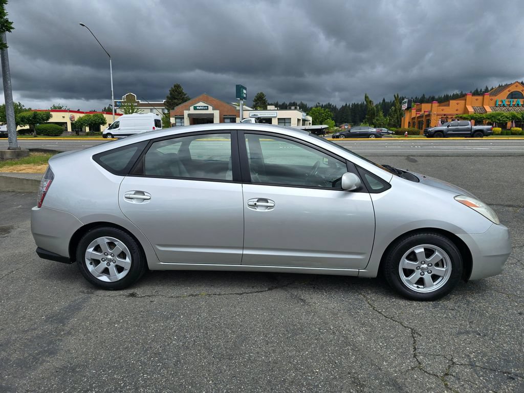 Used 2005 Toyota Prius w/ Pkg 6 FWD image 8