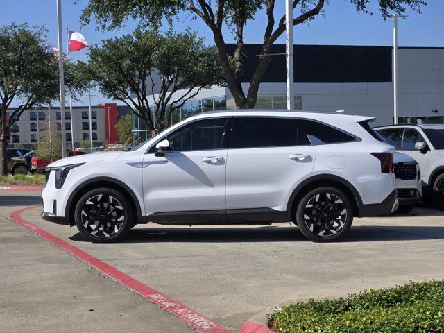 Certified 2025 Kia Sorento EX FWD image 4