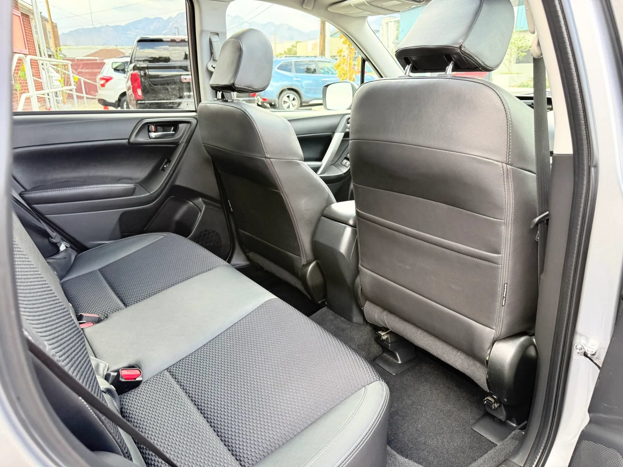 Used 2017 Subaru Forester 2.0XT Premium w/ Popular Package #2A AWD/4WD image 17