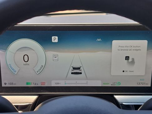 Certified 2025 Genesis GV60 RWD image 22