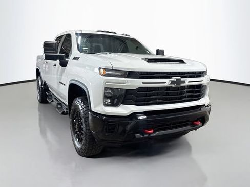 Used 2024 Chevrolet Silverado 2500 Custom w/ Custom Value Package AWD/4WD image 3