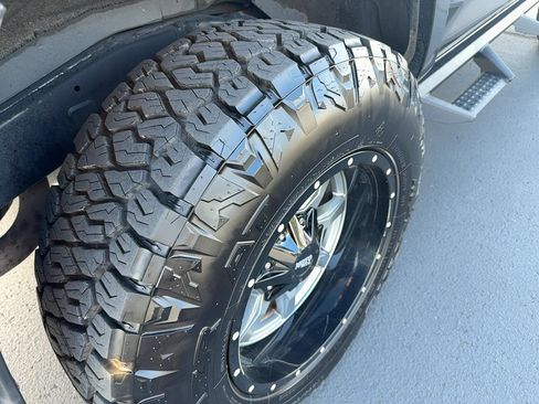 Used 2019 Toyota 4Runner TRD Off-Road Premium AWD/4WD image 6