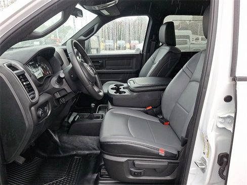 Used 2023 RAM 3500 Tradesman w/ Chrome Appearance Group image 10