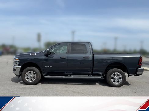 Used 2026 RAM 2500 Big Horn AWD/4WD image 3