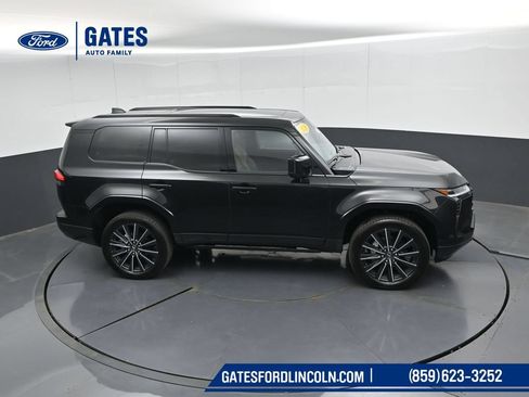Used 2026 Lexus GX 550 w/ Accessory Package (2T) AWD/4WD image 55