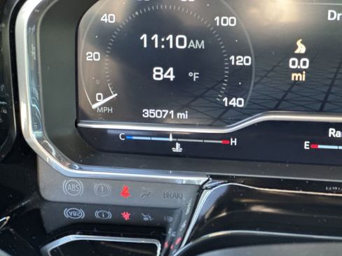 Certified 2022 GMC Sierra 1500 SLT w/ SLT Convenience Package image 12