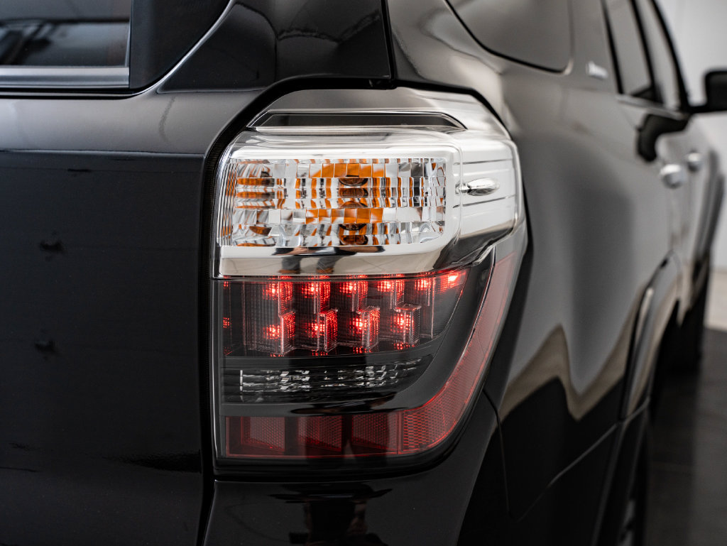 Used 2019 Toyota 4Runner Limited AWD/4WD image 9